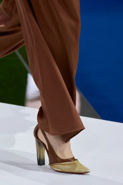 Look 56